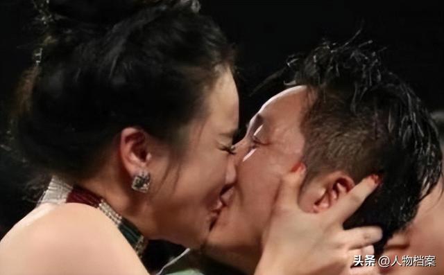 里子面子都没了！赔光2亿后，妻子深夜亲手撕下邹市明最后的体面