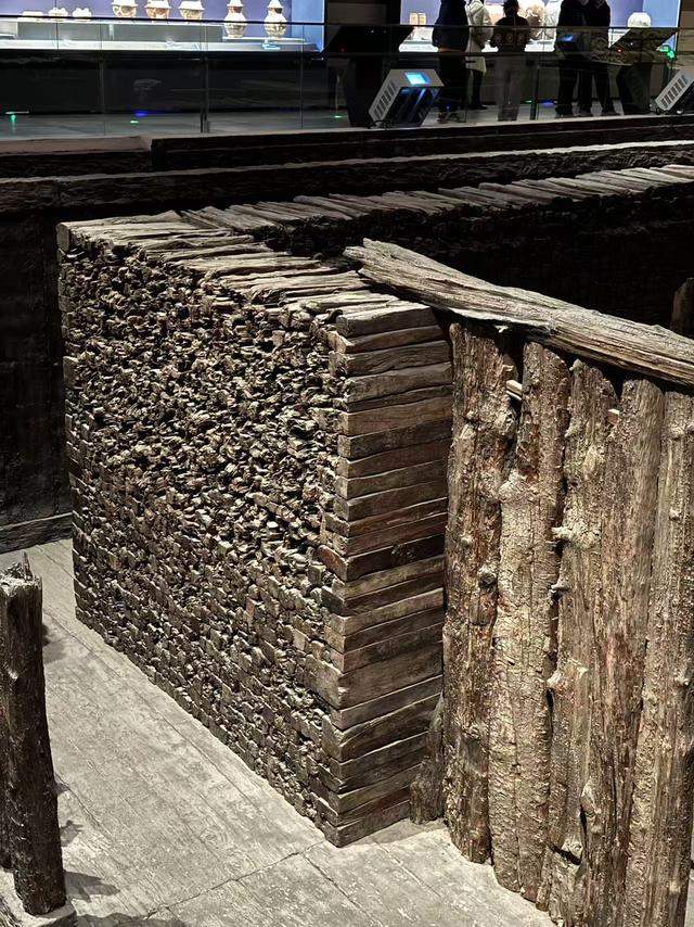 博物FUN | 亲睹“黄肠题凑”，探秘帝都汉韵