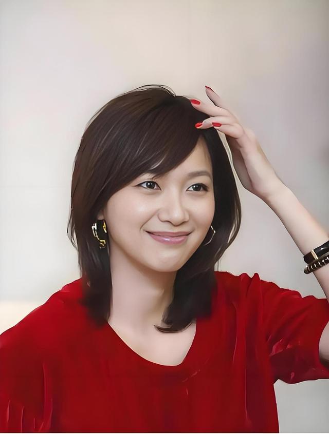 从19岁开始男人不断，半百了还没玩够，“风流才女”徐静蕾现形记