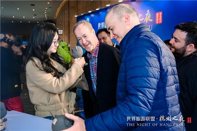 杭州“科技新特产”亮相“世界旅游联盟·杭州之夜”