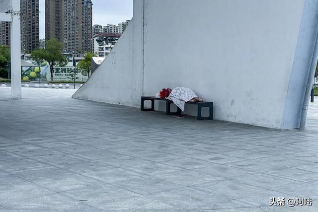 总投资超5亿，丹阳滨江公园让人眼前一亮，更有市民喜欢酣睡于此