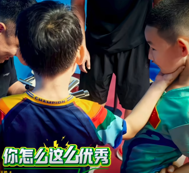 虎父无犬子！王皓也没想到，8岁的儿子，如今也能给自己争光了