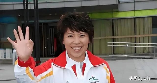 涉贪腐被带走、败光20亿	、移民改国籍，邓亚萍身上的谣言太离谱