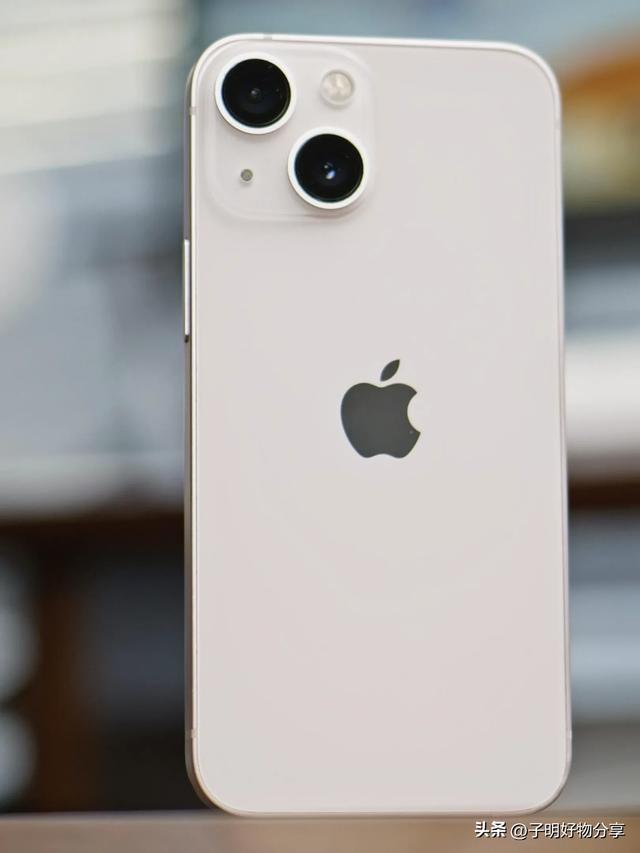 小屏手机绝唱！iPhone 13 mini虽停产，仍是手感党终极选择