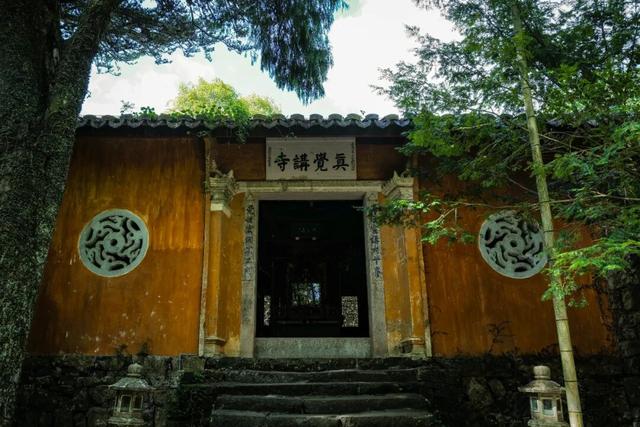 南北方温差大蹦迪？但这个城市正是出游好时候！