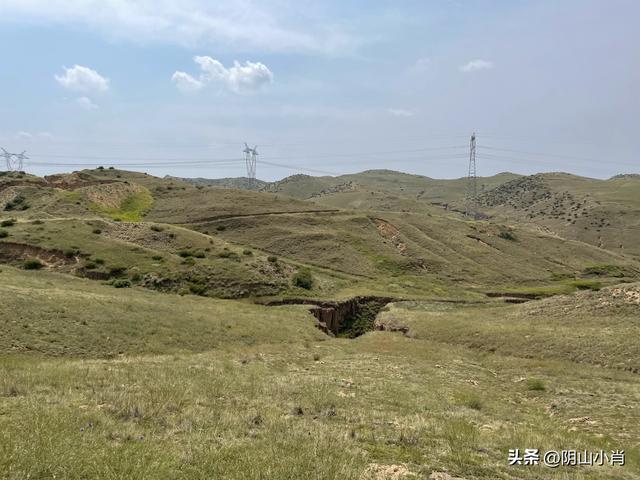 探寻包头市固阳县奔坝沟清代古商道遗址段