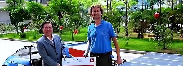 报应来了！捐给美国7千万，满嘴“中国穷关我啥事”，如今破产了