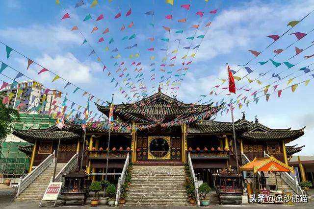 德宏芒市:一眼,醉入民族风与佛塔影