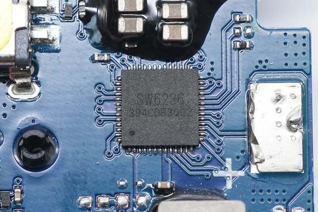用的这家厂商电芯？老合作客户了，小米22.5W自带线充电宝拆解