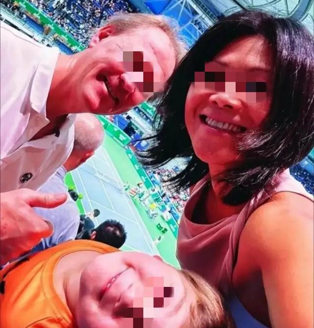 大闹网球赛女子“社会性死亡”！身份被扒，难怪这么狂