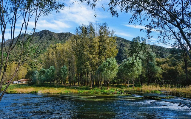 沿路骑 | 骑遇怀黄探长城
