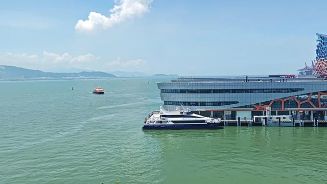 深圳这家商场竟然修建了一条环形观海绿道,海景太美了