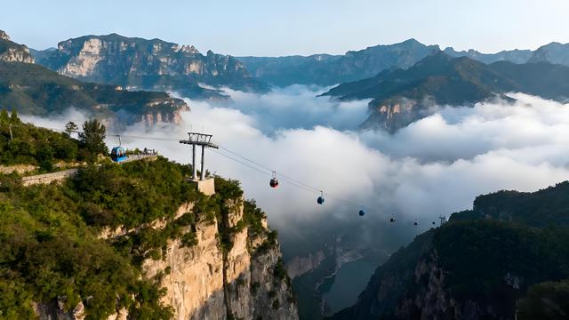 太行天界山：铁顶凌霄参道韵，绝壁凿梦铸传奇