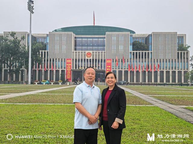 巴亭广场：河内心脏的庄严与温情