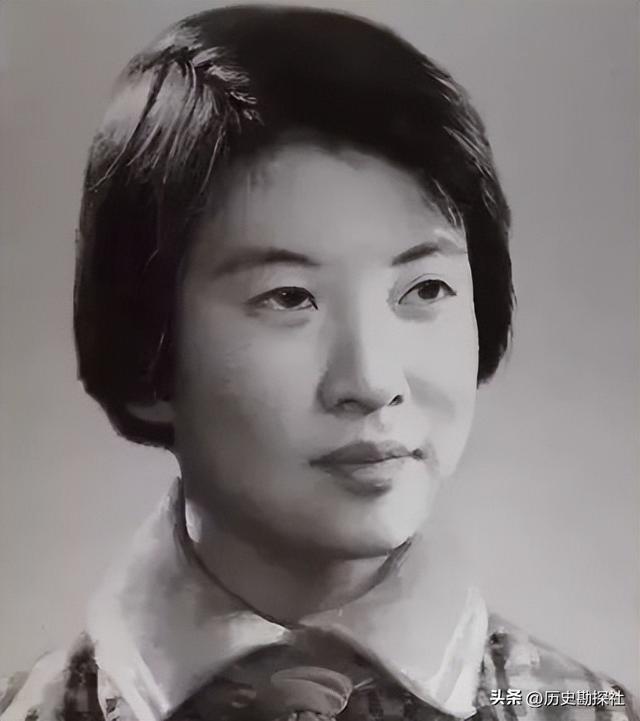 毛主席的机要秘书谢静宜有多美？长相清纯可爱，当过北京市委书记