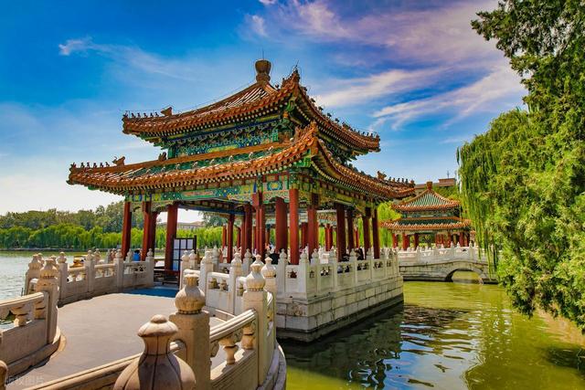 60岁之后一定要去一次！北京对老人免票的20+景点，不花钱还好玩