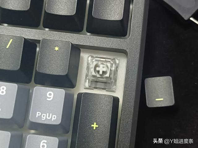 299的机械键盘选哪款？自用性价比机械键盘目前还是选的雷柏