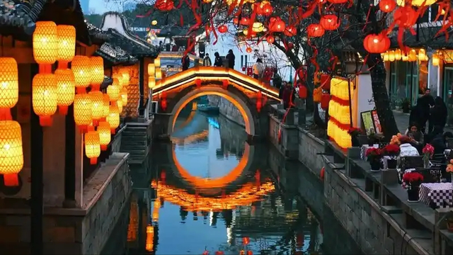 五一假期八大“坑人”景区出炉，每一个都名声在外，有你去过的吗