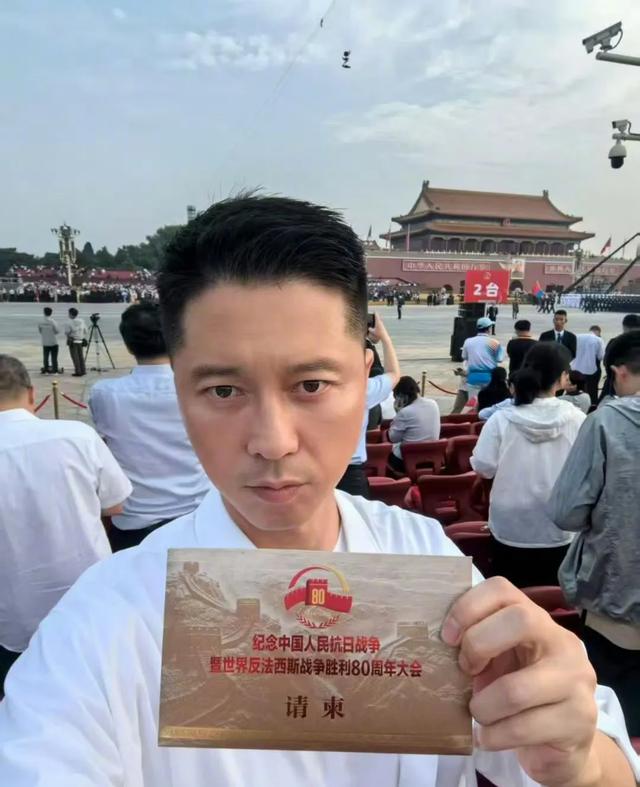 唐国强担心的事发生了！同现身观礼阅兵，却遭评论痛批不如刘劲？