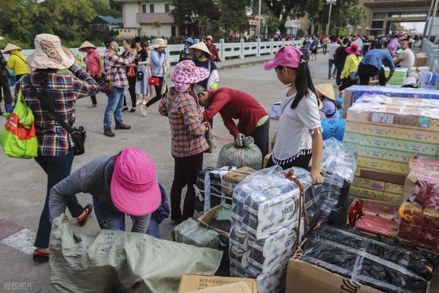 广西东兴：一座冬天穿短袖的小城，适合安放暮年吗？