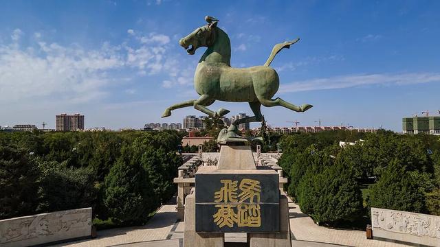 属马、姓马、名字带马，这些景区为你免费！