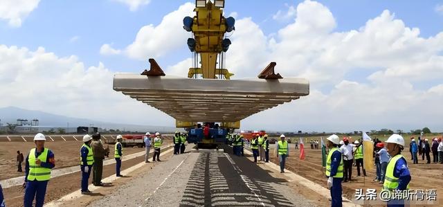 一个月后，中洪恐断交	，洪都拉斯新总统：中国大陆不给我们好处