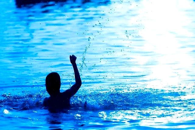 上年龄不能慢跑？医生多次提醒：64岁以后，牢记慢跑“5不要”