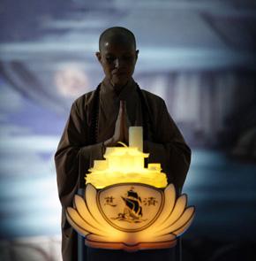 多名情妇，被爆出的释永信，才知道她的坚守与慈悲有多让人景仰