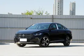 24款帕萨特现在还值得买吗？看完你就明白了图片