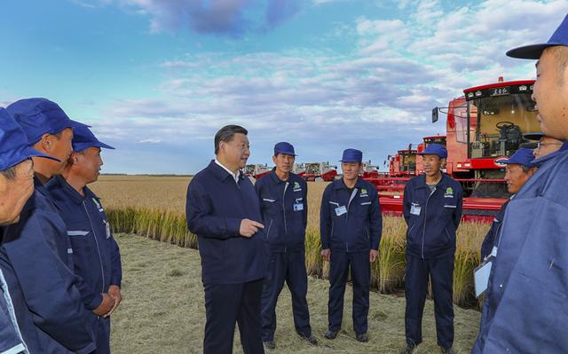 人民领袖｜端起饭碗，就要敬畏农民的劳动