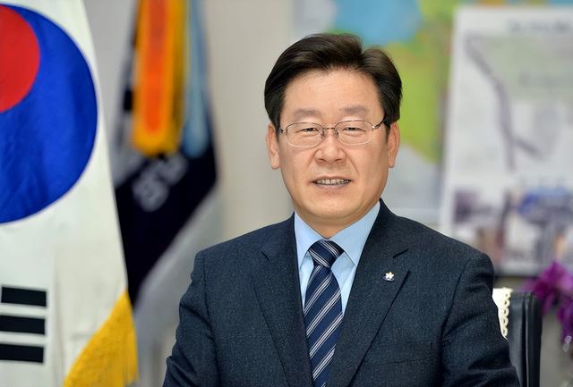 时隔35天，日本等到见中方的机会，但中方出席规格，打破了惯例