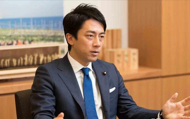 高市早苗对华正式“宣战	”！马克龙转头背叛日本，特朗普告示全球