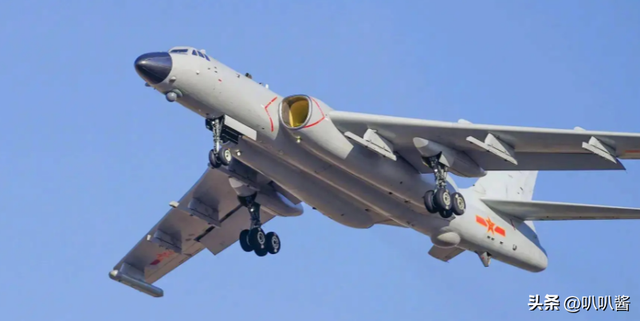 琉球不属于日本！中俄军队包围琉球，韩国紧急避险，高市怕啥来啥