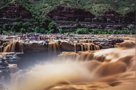 壶口瀑布一边是陕西一边是山西，究竟哪边的最好看，看完秒懂!图片