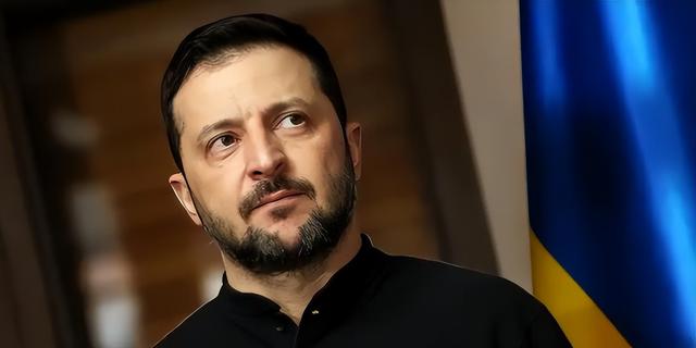 泽连斯基战果成疑惹众怒，北约摊牌黑海袭船，乌自爆艇被炸翻天！