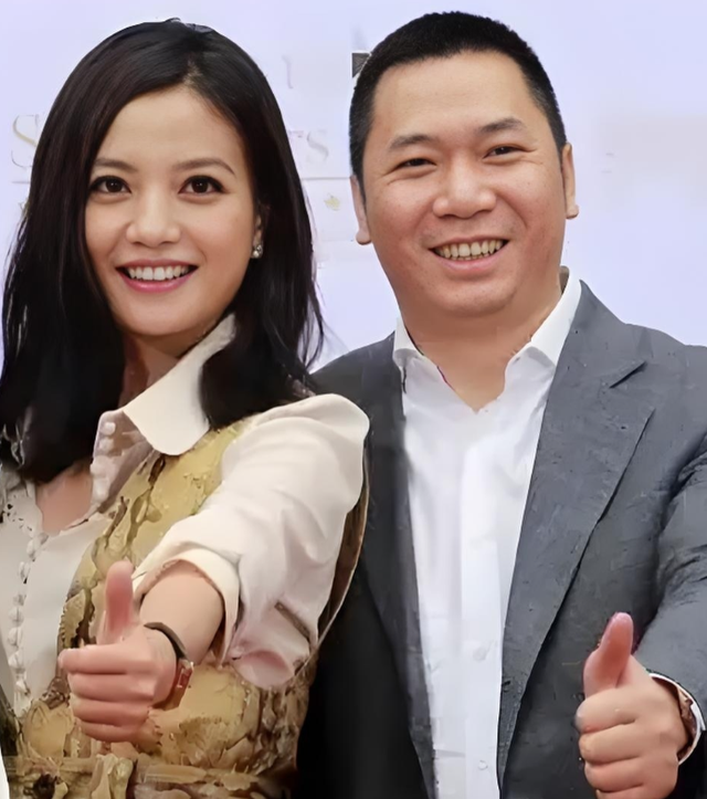赵薇突传出2个消息，事业再崩盘元凶另有人，但有一点很庆幸