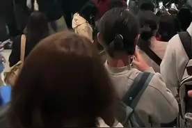 亲历者讲述“杭州南站出口大面积拥堵”：有人高喊开闸放人图片