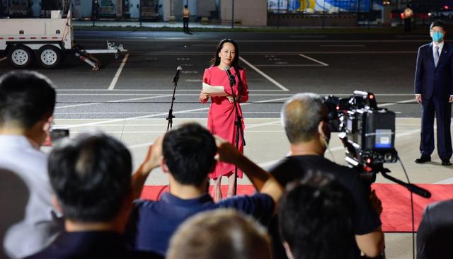 背刺中国，出卖孟晚舟的真凶被挖出来后，如今遭到了哪些报应