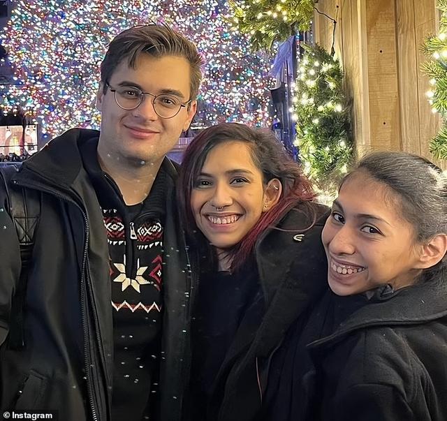 美国25岁连体双胞胎嫁同一男人？姐姐结婚，妹妹却称自己单身主义