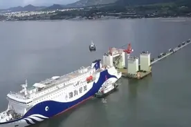 台海最新情报，又一收台神器面目曝光，解放军的强攻地点出人意料图片