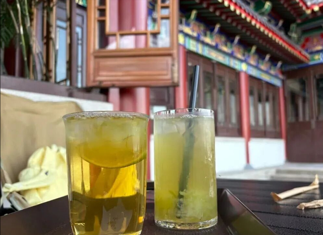 烟台人心中的“吉祥山”，山顶的凤凰阁开放了