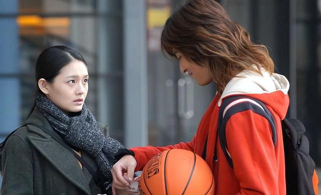 “为求上位，主动献身”！来看看这4位女明星是真“大方”！
