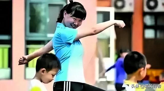 教师圈居然炸锅，大批教师宁可降薪、降职，也要转岗，为啥？