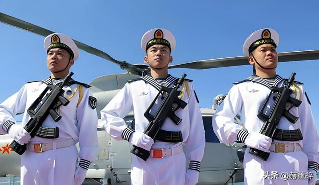 澳军连开3枪，踩踏中国红线，解放军接下挑战书，兵力已一路北上