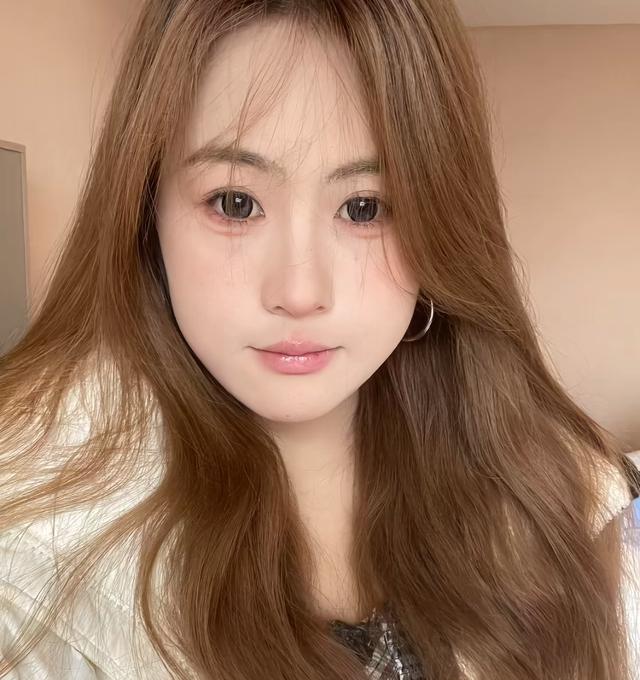 人财两空！昭通22岁女孩去世，名字带“仙”惹争议，妈妈贷款治病