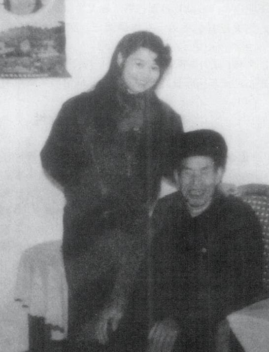 毛主席侄女北京开饭店，多次被砸，朋友劝她公开身份，但被她拒绝