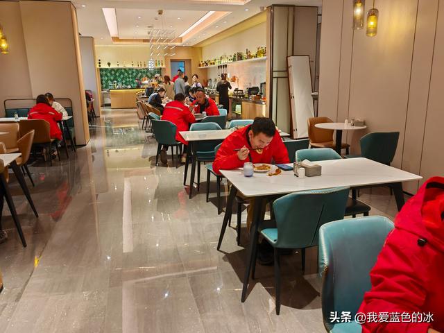 十八个小时，从“穷到冒烟”的粤北河源进入广东，就想看看真差吗