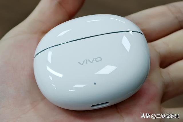 vivo TWS Air3 Pro：最佳“苹替”，半入耳降噪新选择