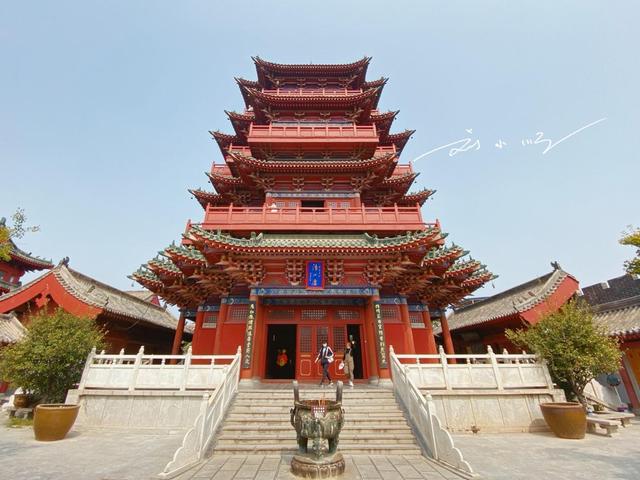 南方游客打卡河南“开封府”景区，惊呼：怎么这么新？