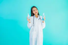 大便后要不要“用水洗屁股”？长期坚持洗的人，身体发生一些变化图片